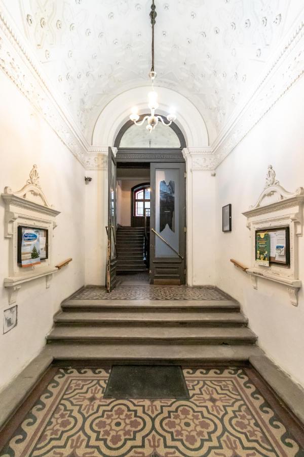 Friendly Home In The Center With 2Bedrooms Budapest Luaran gambar